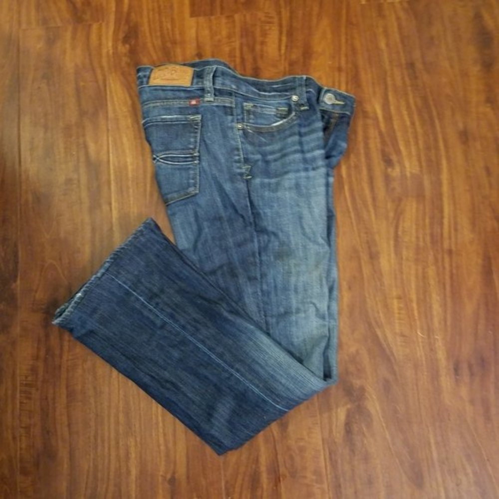 Lucky Brand Larkspur 3D Zoe Boot Cut Size 27Jeans Medium Wash